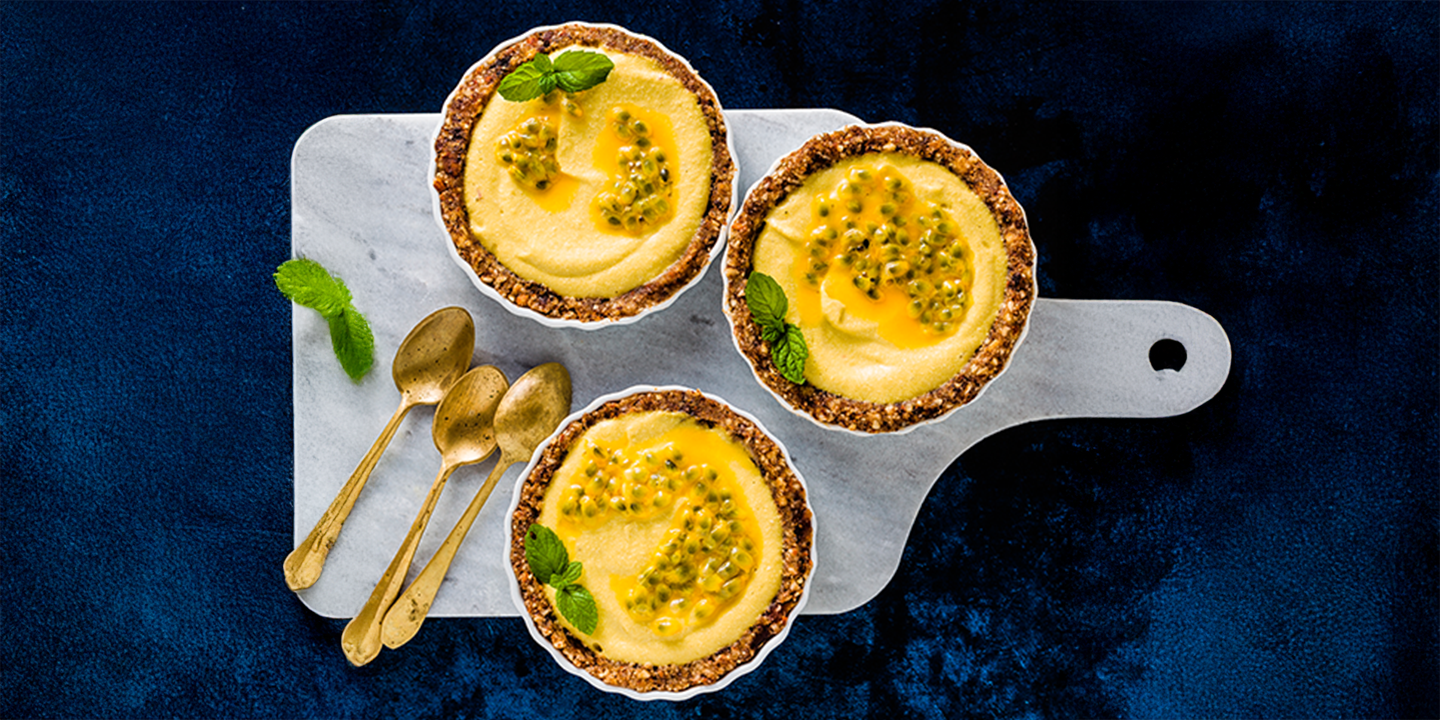 Mousse de Maracujá com Crocante de Castanha